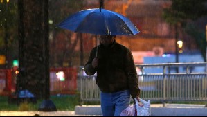Alerta por lluvias moderadas a fuertes a partir de esta tarde: Estos sectores recibirán más de 50 mm en pocas horas