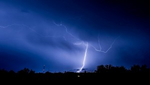 Nuevo fenómeno desatará tormentas eléctricas desde Ñuble hasta Aysén: Aquí se extenderían hasta el domingo