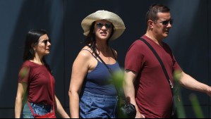 'Viene una drástica alza de temperaturas': Anuncian nuevo 'golpe de calor' y más precipitaciones para Santiago