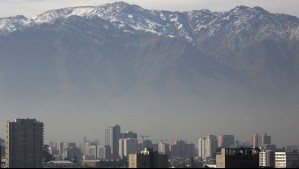 'Es un evento que trae bajas temperaturas': Anuncian nieve en la cordillera para este fin de semana