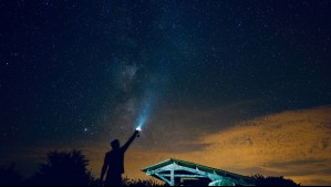 La lluvia de meteoros que 'iluminará' la Navidad: Este día podrás disfrutar del peak de las Úrsidas en 2025