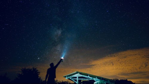 La lluvia de meteoros que 'iluminará' la Navidad: Este día podrás disfrutar del peak de las Úrsidas en 2025