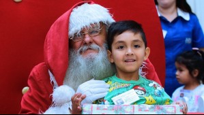 'Para recibir al Viejito Pascuero con pantaloncito corto y manga corta': Así estará Santiago esta Nochebuena y Navidad