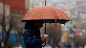 Lluvias con viento de 80 km/h en los extremos del país: Tormentas eléctricas continuarán este sábado