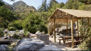 Trekking, picnics y desconexión: Todo lo que ofrece el Santuario de la Naturaleza El Arrayán en Santiago