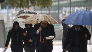 Se acercan nuevamente las precipitaciones a Santiago y Valparaíso: Este es el pronóstico para el fin de semana
