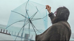 Lloverá en 12 regiones este viernes: Todas estas localidades tendrán precipitaciones con viento y tormentas eléctricas