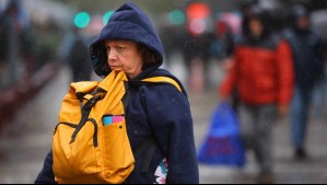 Probabilidad de 'algunos goterones en los valles de Santiago' este sábado: 'Esta baja segregada es muy revoltosa'