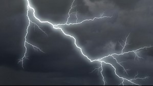 Más lluvias y tormentas eléctricas para esta región este lunes: Vaguada en altura impactará estos sectores