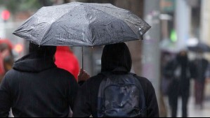 Anuncian precipitaciones en cinco regiones para este miércoles: Aquí lloverá con vientos de hasta 60 km/h
