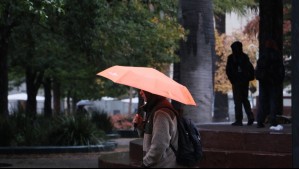 Confirmado: Lluvia y probables tormentas eléctricas afectarán a esta comuna de la Región Metropolitana