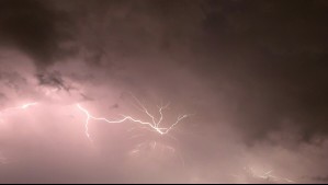 '10 regiones con tormentas eléctricas': Nueva baja presión llegará con lluvias y hasta probables tornados
