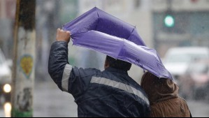 Potente temporal se aproxima a Chile: Lluvia, nieve y vientos de hasta 100 km/h afectarán a estas regiones este lunes
