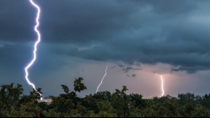 Tormentas eléctricas durante seis días consecutivos: Meteorología actualiza aviso para estas tres regiones