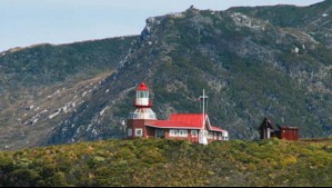 'Un sitio espectacular': Famosa conductora española visita el Faro del Fin del Mundo en Cabo de Hornos