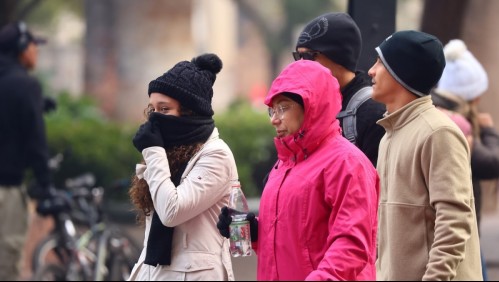 Temperaturas para los próximos 5 días en Santiago: Anuncian el momento en que se sentirá el cambio de otoño
