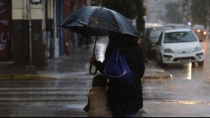 'Pueden superar los 120 milímetros': Sistema frontal acoplado a potente río atmosférico dejará estos montos de lluvia