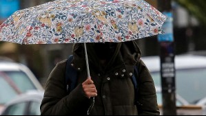 Probabilidad de precipitaciones en la zona central: Santiago 'podría recibir algunos goterones' estos dos días