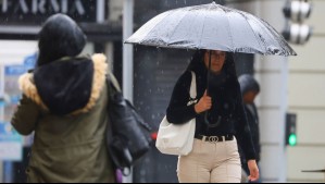 'Se va a ir moviendo de a poquitito': Restos de un sistema frontal podrían llegar a la RM con precipitaciones