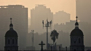 'La vaguada costera hace lo que quiere': Prevén que este miércoles 'otra vez cubrirá parte de la Región Metropolitana'