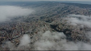 'Ahí viene la nubosidad de la vaguada costera': Los cielos de Valparaíso y Viña del Mar se cubrirán hasta este día