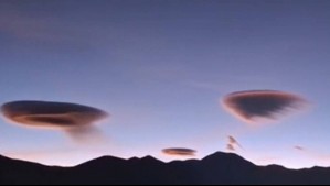 Las confundieron con ovnis: Registran inusual formación de nubes lenticulares en la región de Atacama