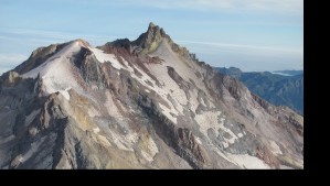 Reportan más de 500 sismos en el volcán Nevado de Longaví: Estas comunas permanecerán bajo alerta preventiva