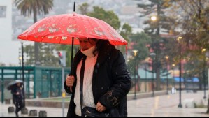 Precipitaciones marcarían el inicio del fin de semana en la zona central: Así estará el tiempo este sábado y domingo