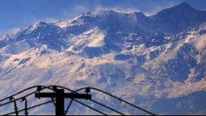 Rachas de hasta 80 km/h y probable viento blanco afectarán este sector de la RM y otras seis regiones: Emiten aviso