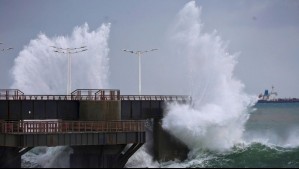 Fuerte oleaje persistirá en las costas de 14 regiones: Armada emite nuevo aviso por marejadas desde este viernes