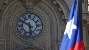 Cambio de hora en Chile: ¿Se atrasa o se adelanta el reloj para el horario de verano 2026?
