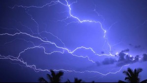'El tiempo cambiará rápido': Tormentas eléctricas podrían afectar sectores de la zona central desde este momento