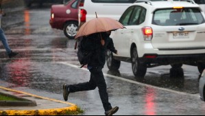 Lluvia fuerte y viento de hasta 70 km/h continuarán hasta este momento en Pucón: Así estará el tiempo en La Araucanía