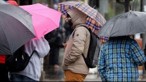 La semana terminará con lluvias, nieve, aguanieve y viento aquí: Pronóstico oficial de precipitaciones para este domingo