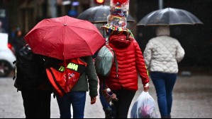 Lluvias marcarán el comienzo de la semana en 10 regiones: Pronóstico oficial de precipitaciones para este lunes