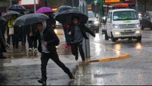 Temporal azotará al sur con lluvia y viento: Sistema frontal afectará desde esta tarde a Temuco, Valdivia y Puerto Montt