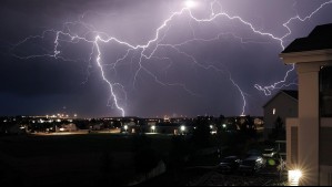 Incluye a Valparaíso y la Región Metropolitana: Meteorología actualiza aviso por tormentas eléctricas hasta este sábado