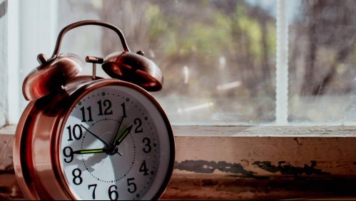 Se viene el cambio de hora en Chile 2026: Cuándo volveremos al horario de verano en estas regiones