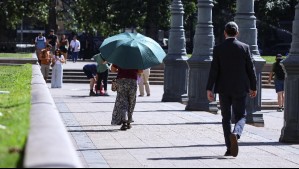 'Baja la temperatura' pero se mantiene cálida la tarde: Así estará el tiempo en Santiago este miércoles