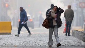 Cielos nublados y neblinas matinales en Santiago para este martes: Pronostican precipitaciones en sectores de la RM