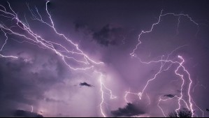 Tormentas eléctricas afectarían durante dos días a estos sectores desde Coquimbo hasta Maule: Emiten aviso meteorológico