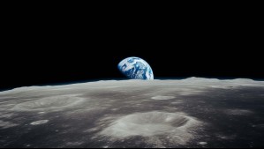 'Podría ser el más grande en el sistema solar': Nuevo cráter en la Luna es del tamaño de dos campos de fútbol americano