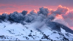 'Está fluyendo una lava muy viscosa': Vulcanólogo lanza advertencia por nuevo pulso eruptivo en Nevados de Chillán