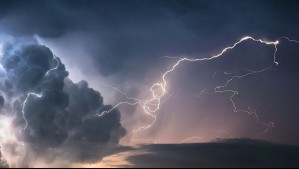 Hasta la noche de este jueves: Meteorología actualiza aviso por tormentas eléctricas, granizo y fuertes vientos