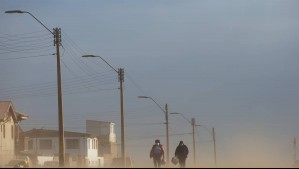 Hasta 90 km/h: Estos sectores de dos regiones enfrentarán potentes vientos y probables tormentas de arena